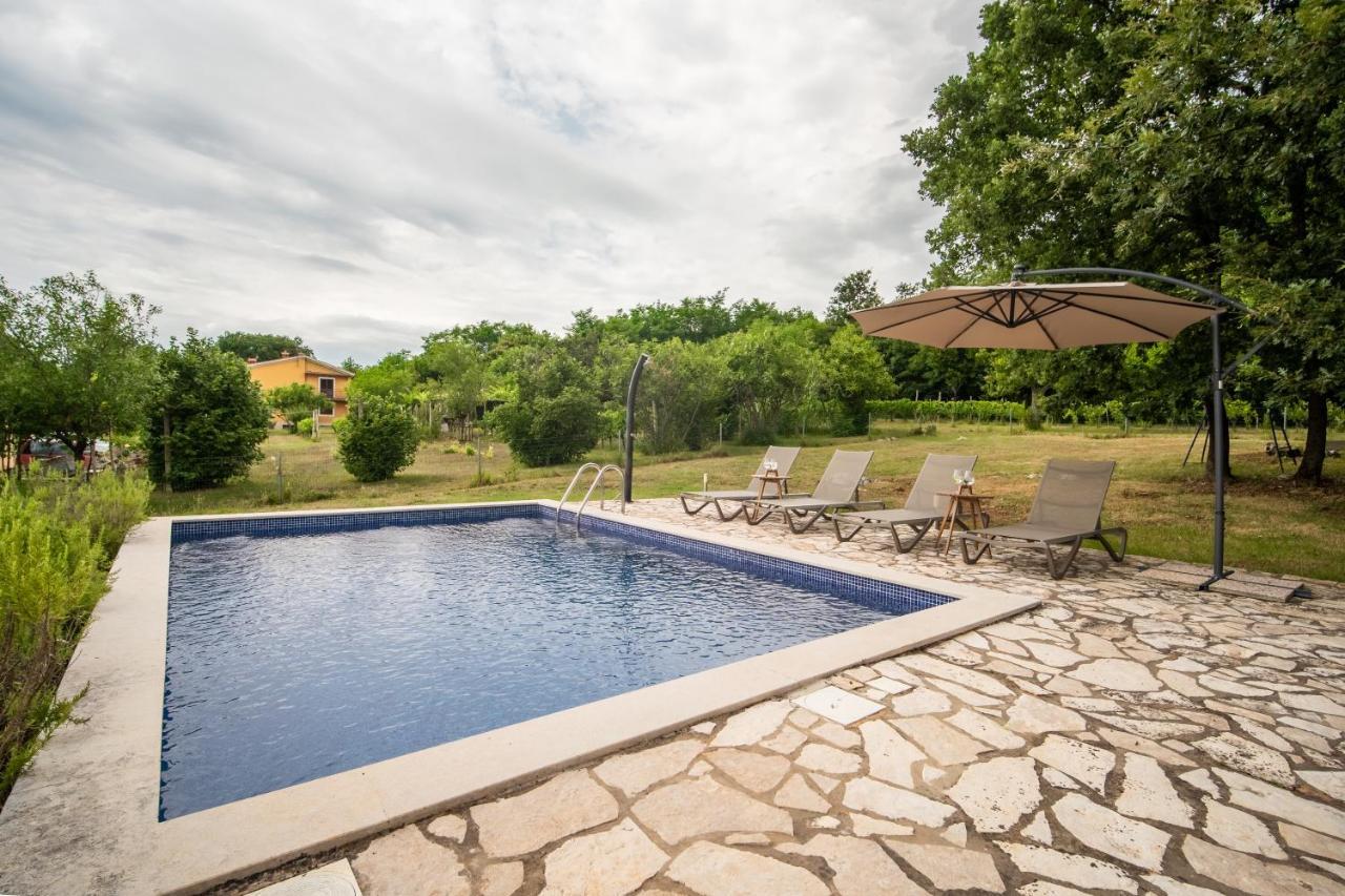 Villa House Luce Krapan Esterno foto